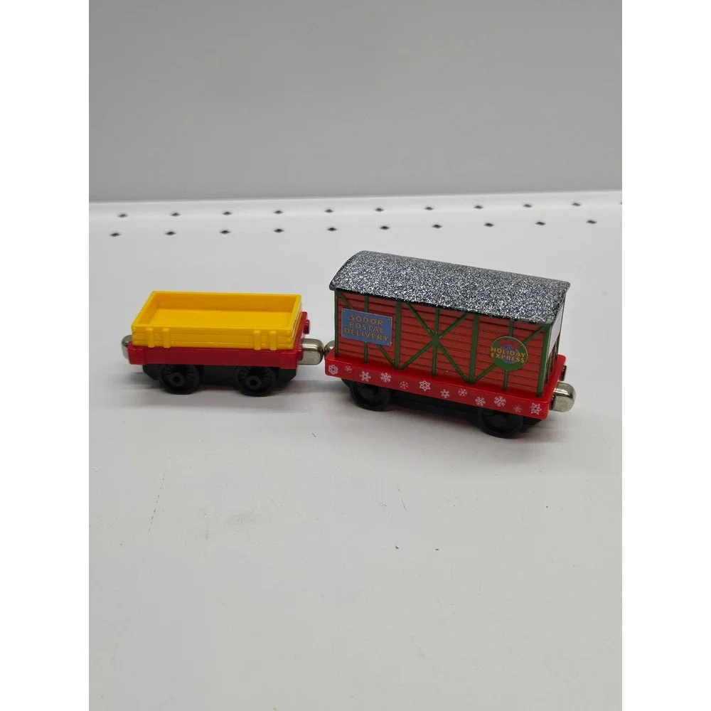 Thomas & Friends Holiday Box Car & Yellow Cargo Car Metal Magnet Train Lot